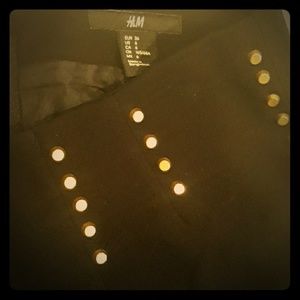 H&M Black and Gold Womens  mini size 6